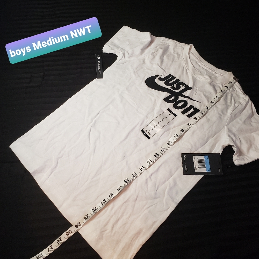 Boys Nike T Shirt